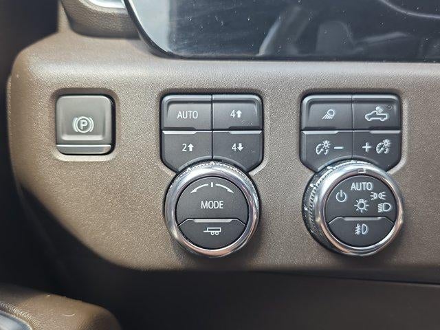 2023 GMC Sierra 1500 Crew Cab Short Box 4-Wheel Drive SLT