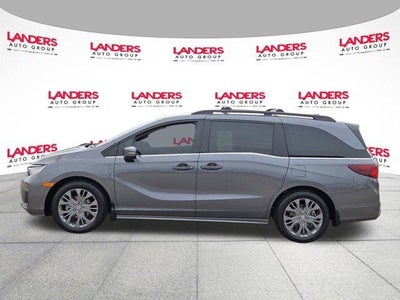 2025 Honda Odyssey Touring Auto