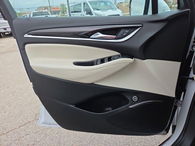 2023 Buick Enclave Essence FWD