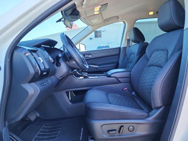 2022 Nissan Pathfinder SV 2WD