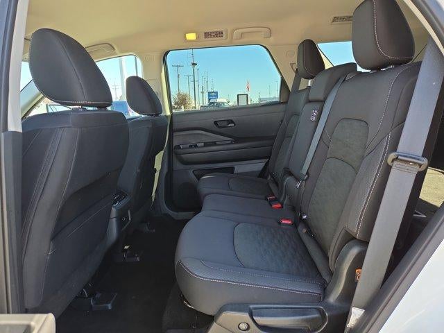 2024 Nissan Pathfinder SV 2WD