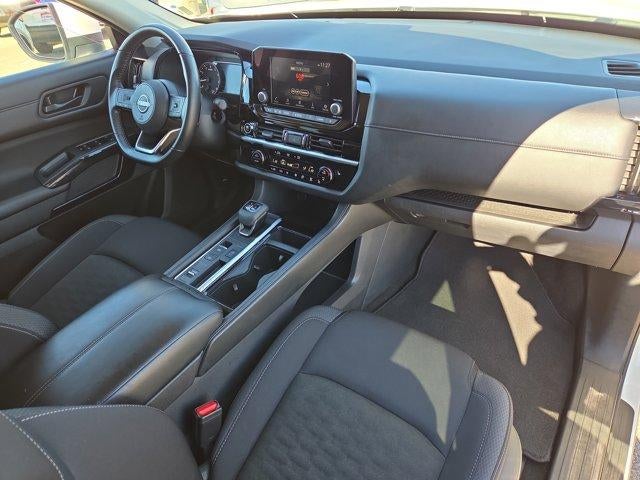 2024 Nissan Pathfinder SV 2WD