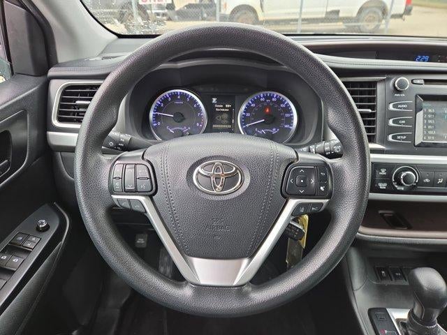 2019 Toyota Highlander LE Plus V6 FWD (SE)