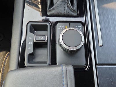 2025 Toyota Tundra 4WD 4WD Platinum CrewMax 5.5' Bed (Natl)