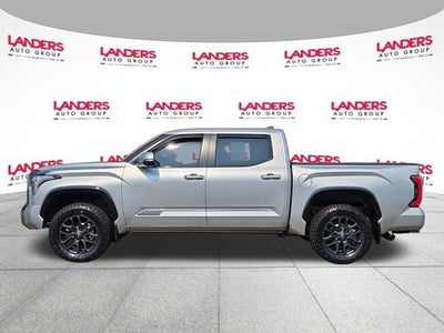 2025 Toyota Tundra 4WD 4WD Platinum CrewMax 5.5' Bed (Natl)