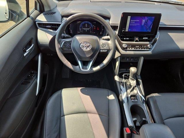 2024 Toyota Corolla Cross XLE 2WD (Natl)