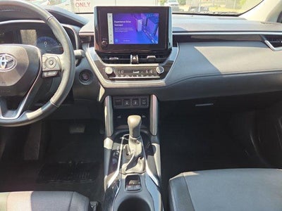 2024 Toyota Corolla Cross XLE 2WD (Natl)