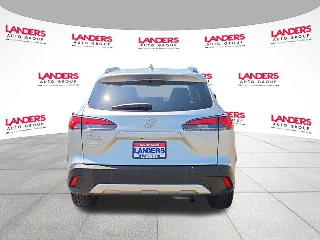 2024 Toyota Corolla Cross XLE 2WD (Natl)
