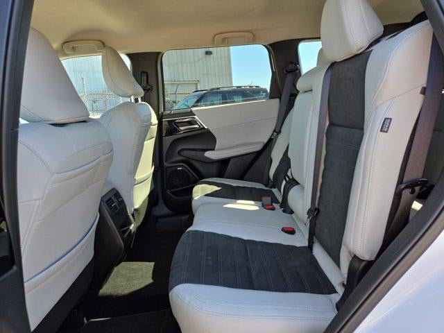 2025 Mitsubishi Outlander SE FWD