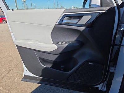 2025 Mitsubishi Outlander SE FWD