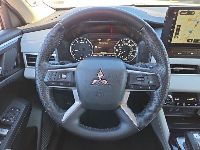 2025 Mitsubishi Outlander SE FWD