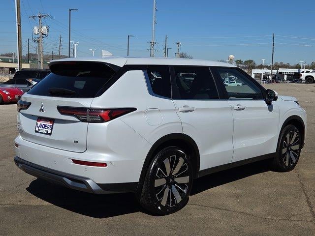 2025 Mitsubishi Outlander SE FWD