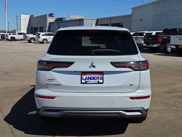 2025 Mitsubishi Outlander SE FWD