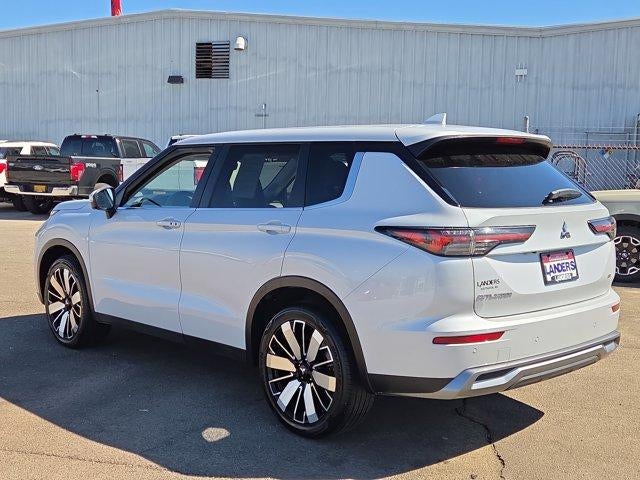 2025 Mitsubishi Outlander SE FWD