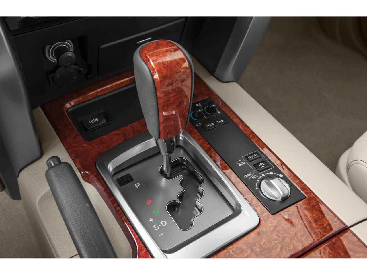 2015 Toyota Land Cruiser 4dr 4WD (GS)