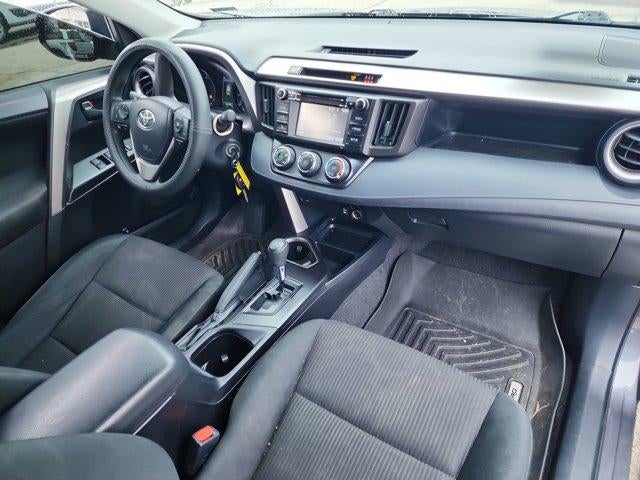 2018 Toyota RAV4 LE FWD (GS)