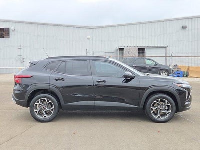 2024 Chevrolet Trax FWD 4dr LT