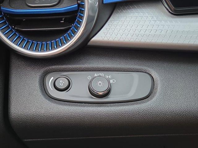 2024 Chevrolet Trax FWD 4dr LT