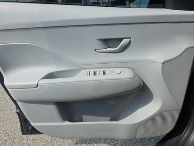 2024 Hyundai KONA SEL FWD