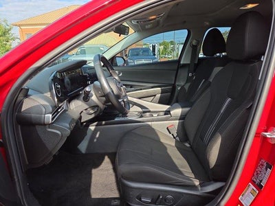 2022 Hyundai ELANTRA SEL IVT