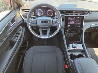 2024 Jeep Grand Cherokee Laredo 4x4