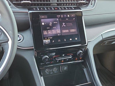 2024 Jeep Grand Cherokee Laredo 4x4