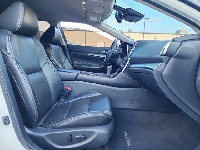 2022 Nissan Maxima SV CVT