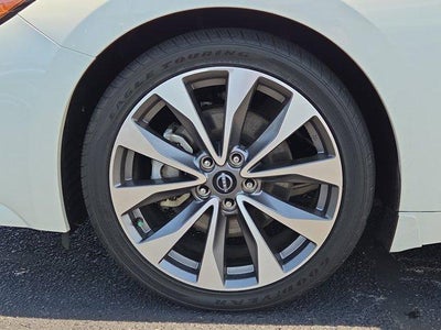 2023 Nissan Maxima Platinum CVT