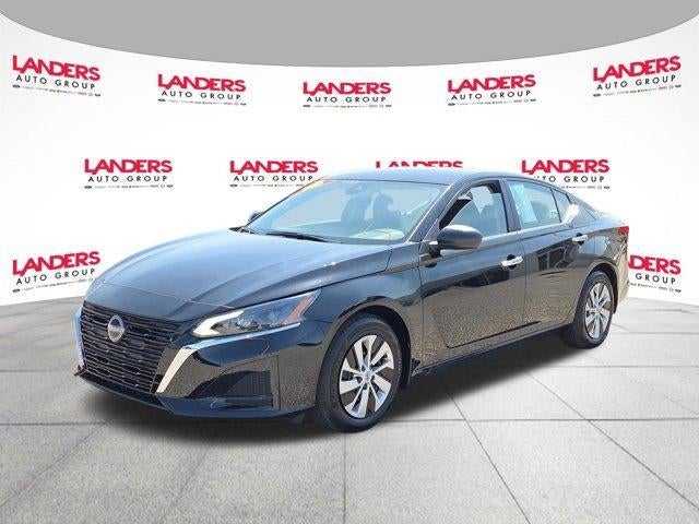2025 Nissan Altima S FWD