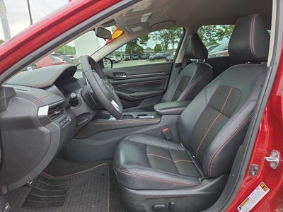 2022 Nissan Altima 2.5 SR Sedan