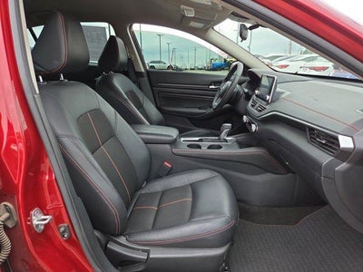 2022 Nissan Altima 2.5 SR Sedan