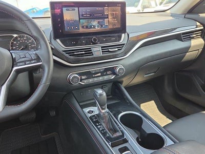 2025 Nissan Altima SR AWD