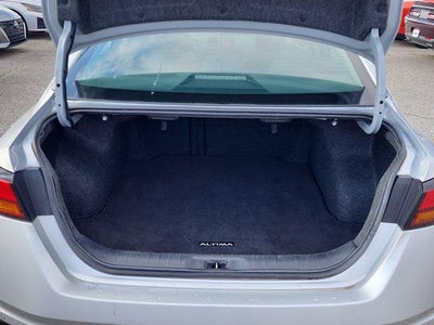 2023 Nissan Altima 2.5 SV Sedan