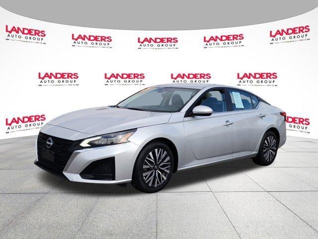 2023 Nissan Altima 2.5 SV Sedan