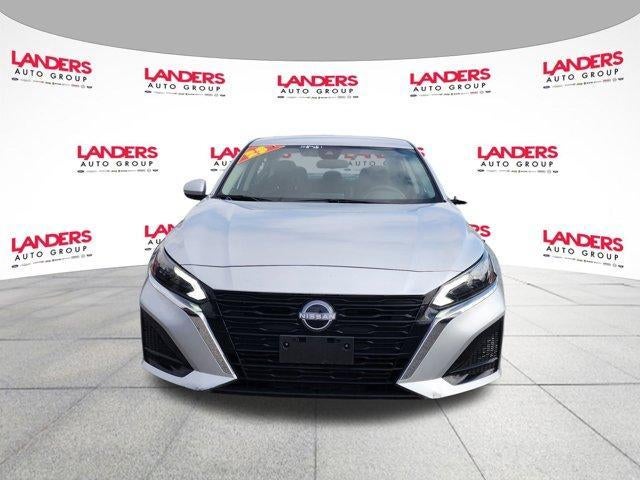 2023 Nissan Altima 2.5 SV Sedan