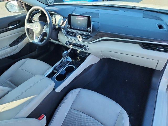 2024 Nissan Altima 2.5 SV Sedan