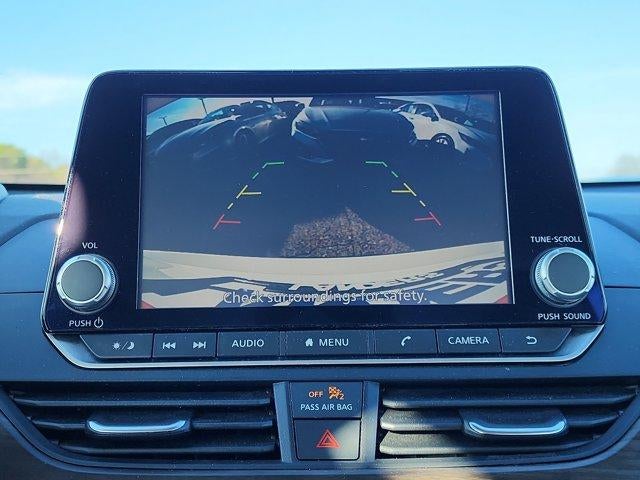 2024 Nissan Altima 2.5 SV Sedan