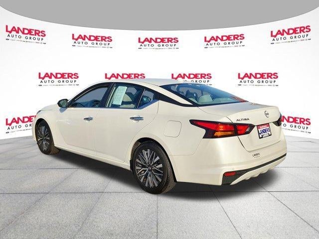 2024 Nissan Altima 2.5 SV Sedan