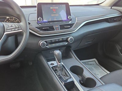2025 Nissan Altima SV FWD