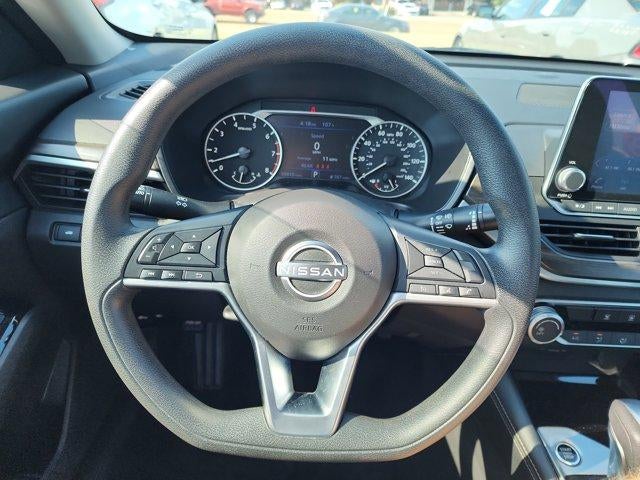 2023 Nissan Altima 2.5 SV Sedan