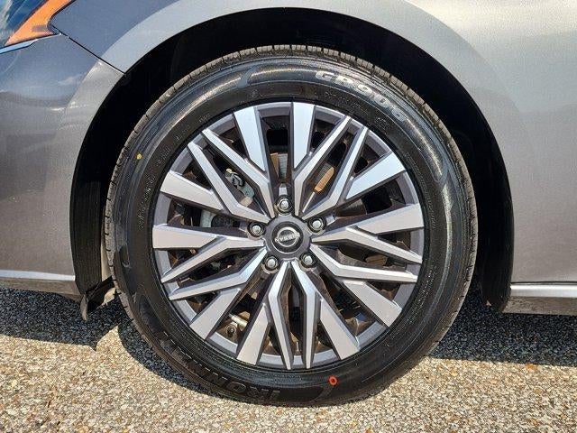 2023 Nissan Altima 2.5 SV Sedan