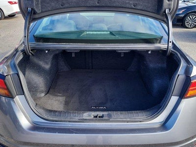 2024 Nissan Altima 2.5 SV Sedan