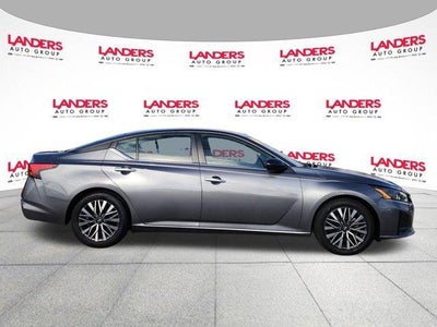 2024 Nissan Altima 2.5 SV Sedan