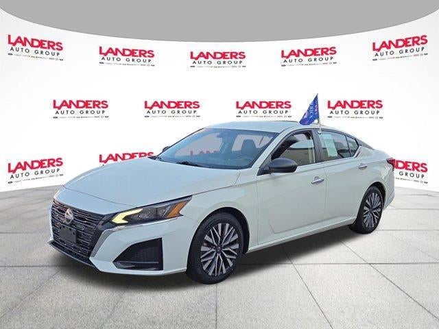 2025 Nissan Altima SV FWD