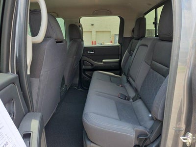 2025 Nissan Frontier Crew Cab 4x2 SV