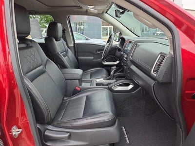 2024 Nissan Frontier Crew Cab 4x2 SL