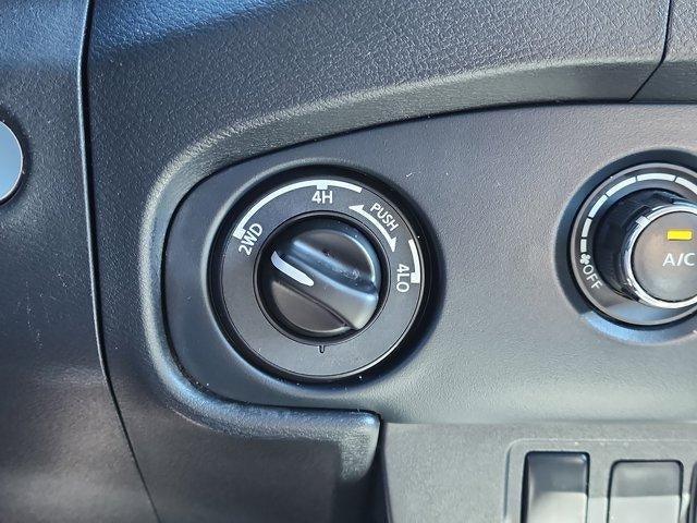 2022 Nissan Frontier Crew Cab 4x4 S Auto