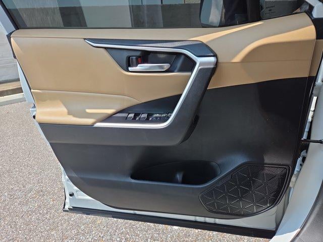 2024 Toyota RAV4 XLE Premium FWD (Natl)