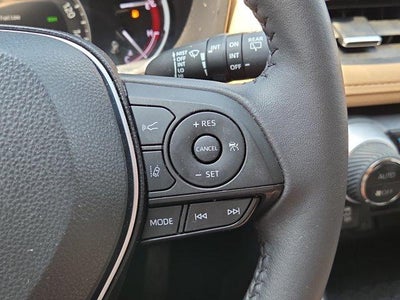 2024 Toyota RAV4 XLE Premium FWD (Natl)