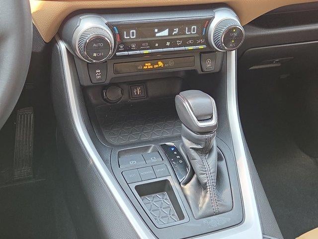 2024 Toyota RAV4 XLE Premium FWD (Natl)